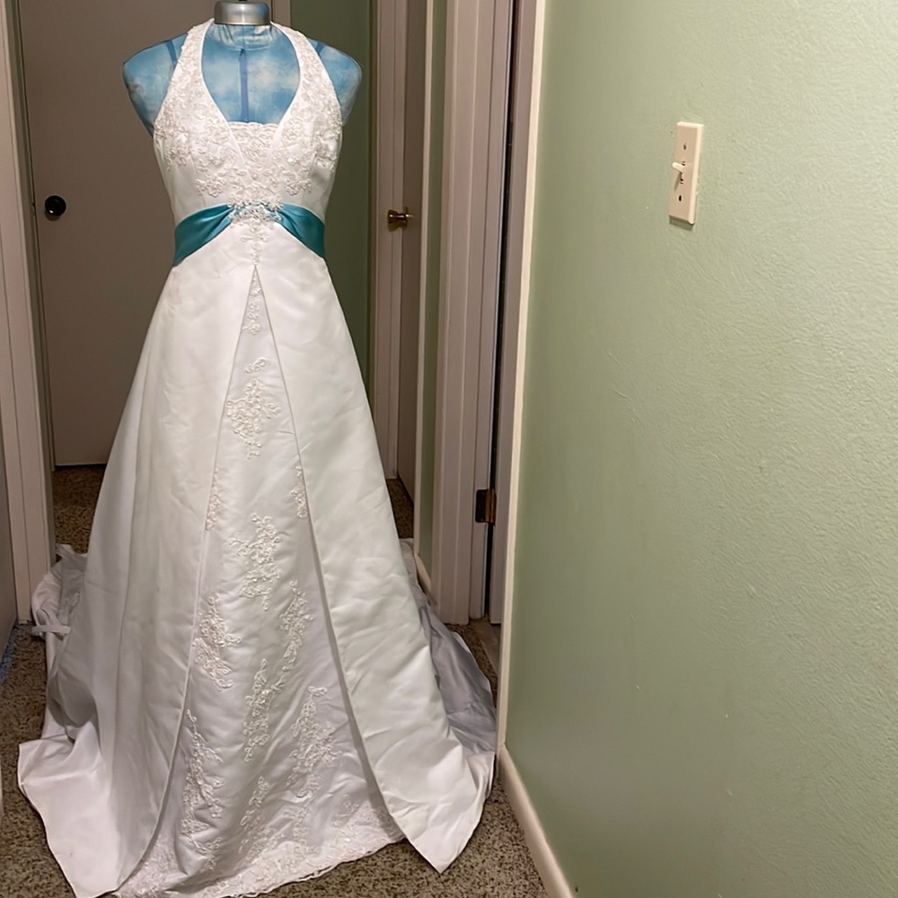 David’s Bridal Wedding dress